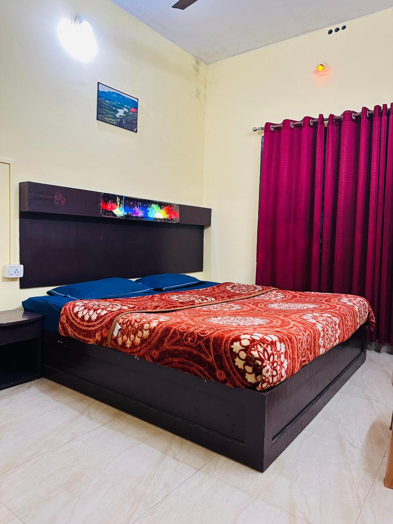 G Mount Budget Stay Munnar Bagian luar foto
