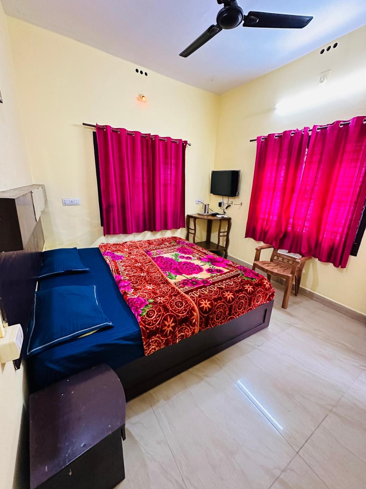 G Mount Budget Stay Munnar Bagian luar foto
