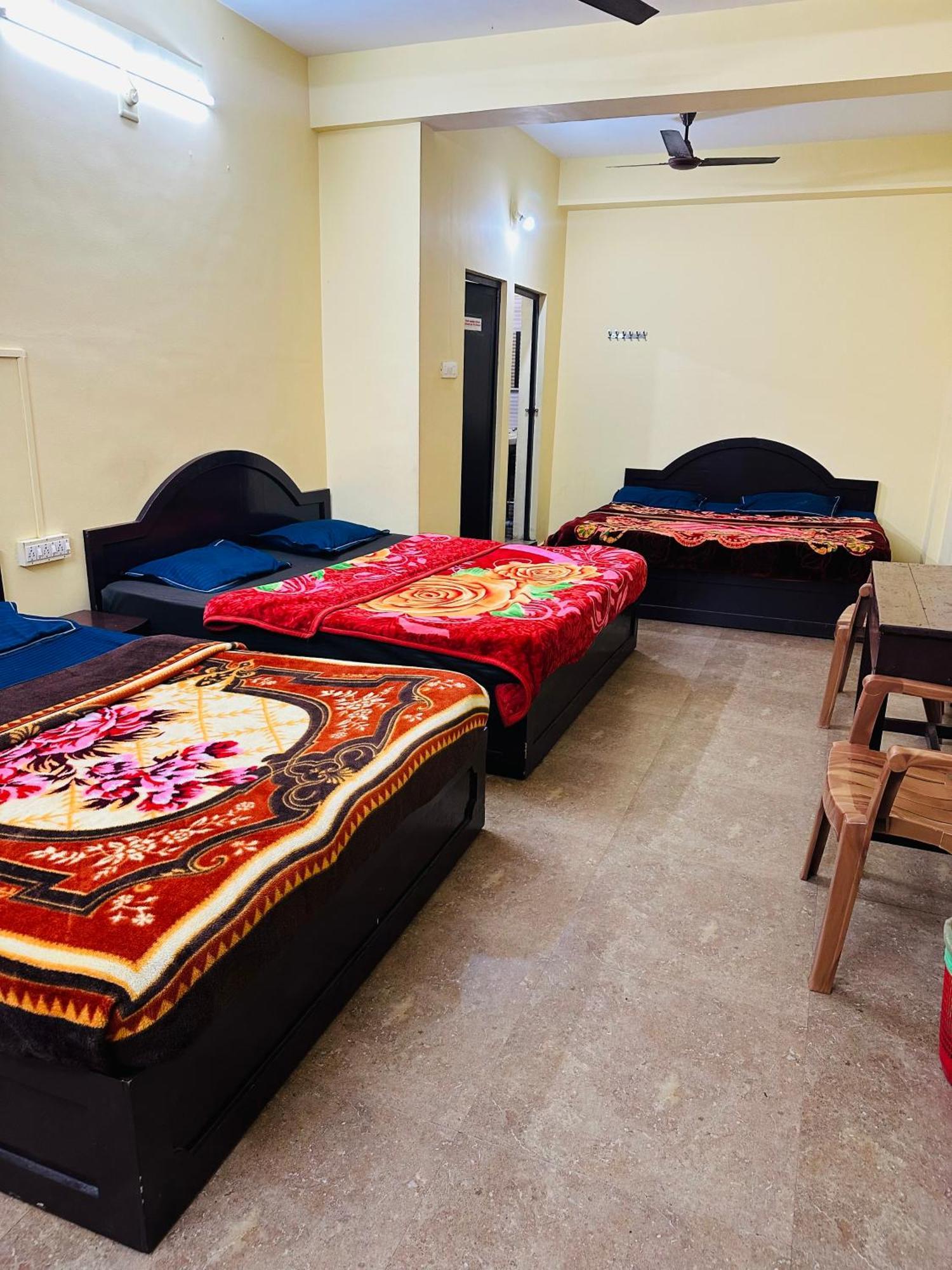 G Mount Budget Stay Munnar Bagian luar foto