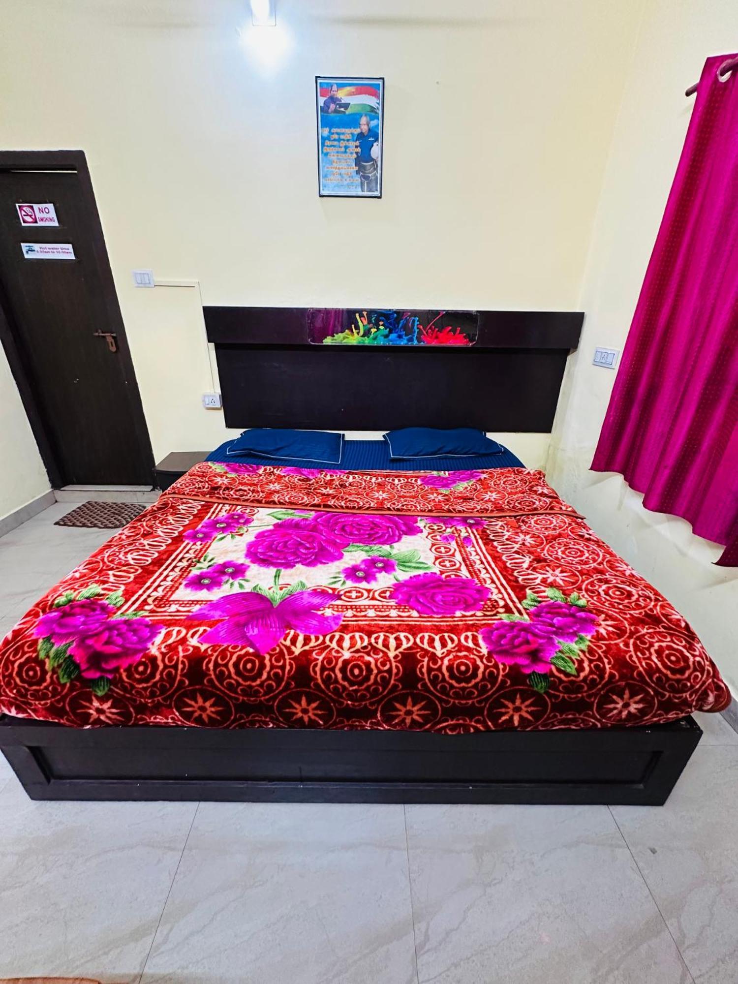 G Mount Budget Stay Munnar Bagian luar foto